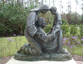 holy-family-statue